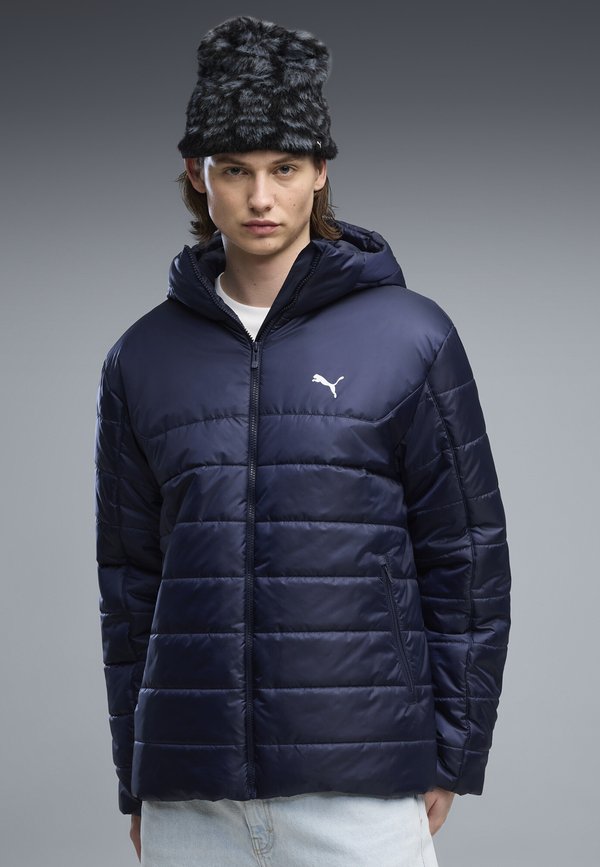 Puma ESSENTIALS WATTIERTE KAPUZENJACKE - Winter jacket - navy