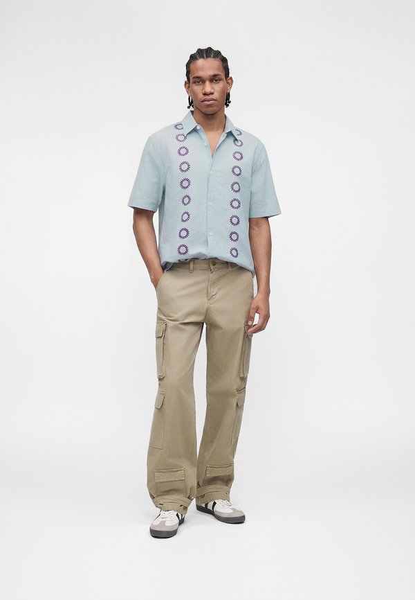 Hollister Co. CUBAN EMBROIDERY