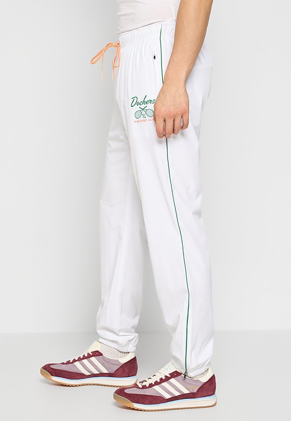 DOCKERS