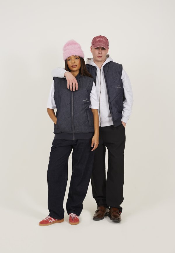 LEGACY STUDIOS UNISEX