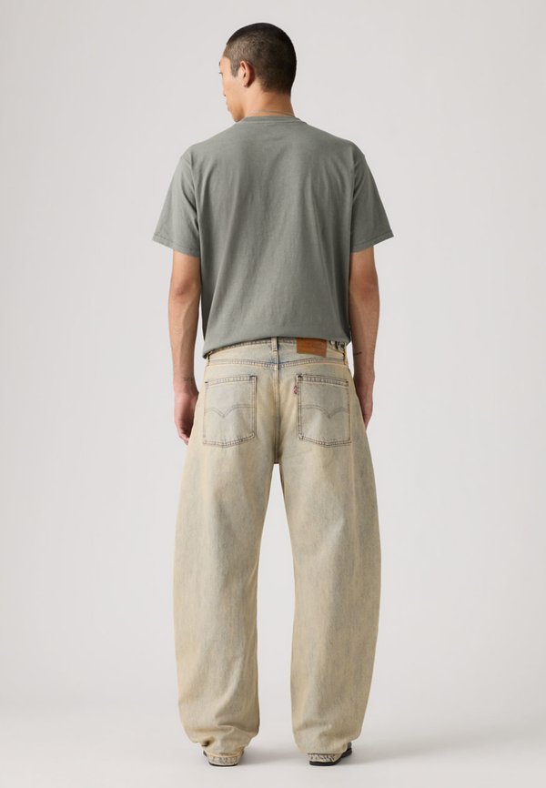 Levi's® BAGGY BARREL