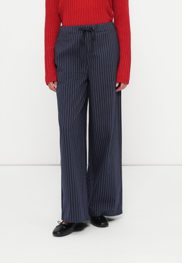 DOCKERS DRAWSTRING PANT