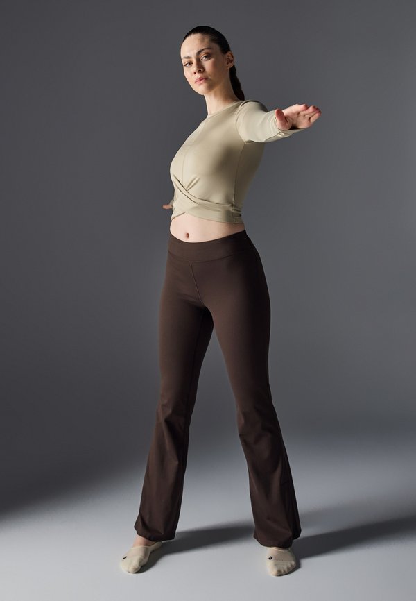 Even&Odd active by Zalando
