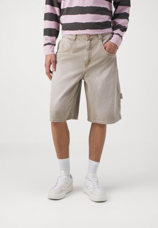 BDG Urban Outfitters CARPENTER
