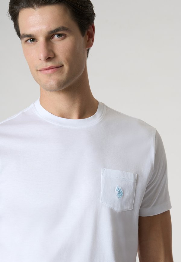 U.S. Polo Assn. A MANICHE CORTE IN QUALITY CON TASCHINO SUL PETTO E LOGO