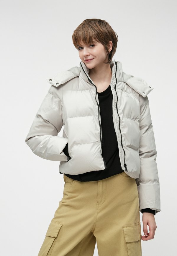 CLOSURE London LARGE HOOD STORM CUFF PUFFER