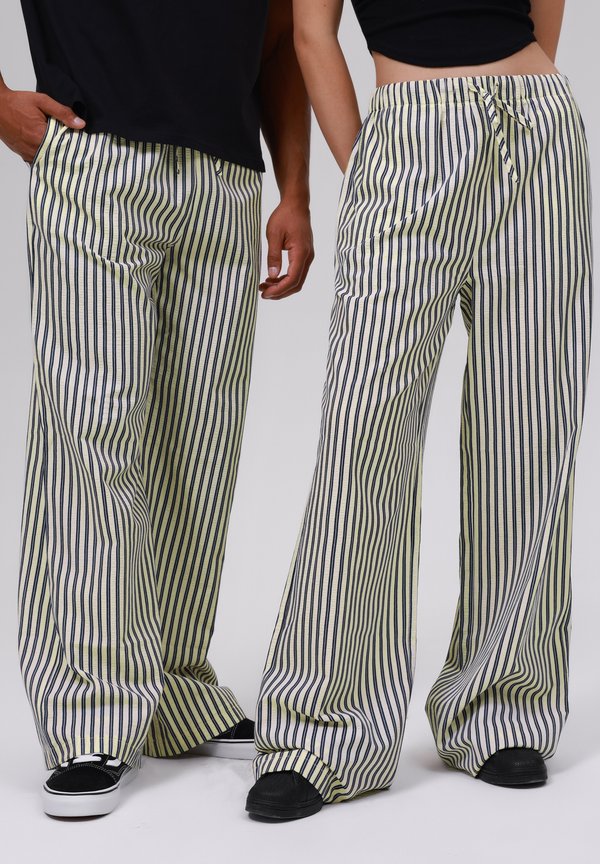 YOURTURN by Zalando UNISEX