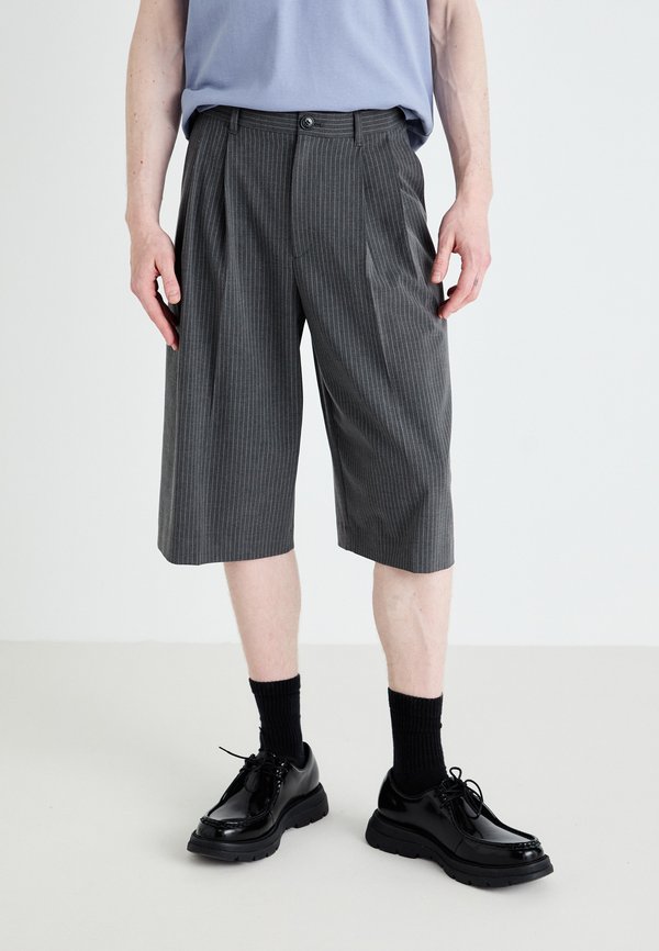 Weekday JOEY LOOSE LONG SUIT