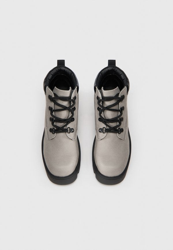 Koi Footwear NOVUS
