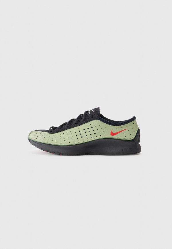 Nike Sportswear AIR SUPERFLY - Trainers - oil green/university red/black