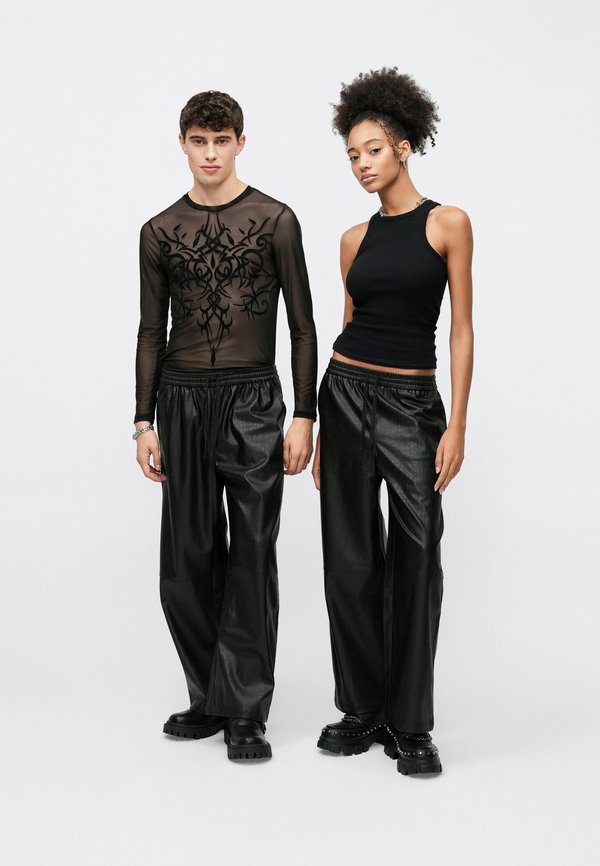 YOURTURN by Zalando UNISEX PU PARTY TROUSERS