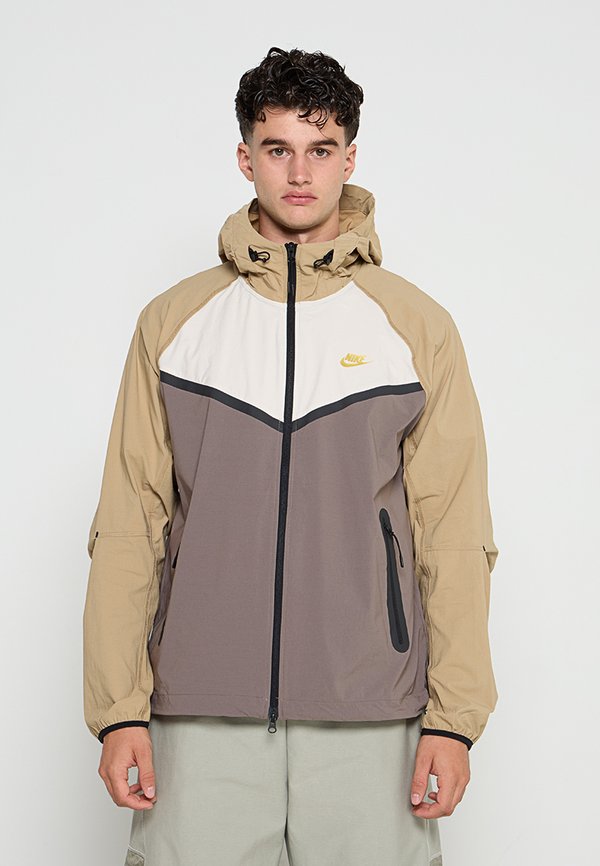 Nike Sportswear