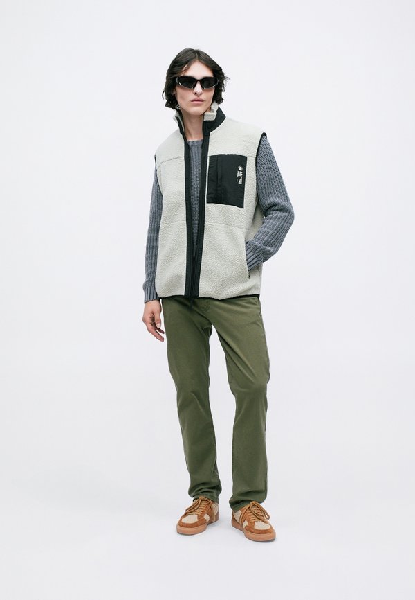 Redefined Rebel REGULAR FIT