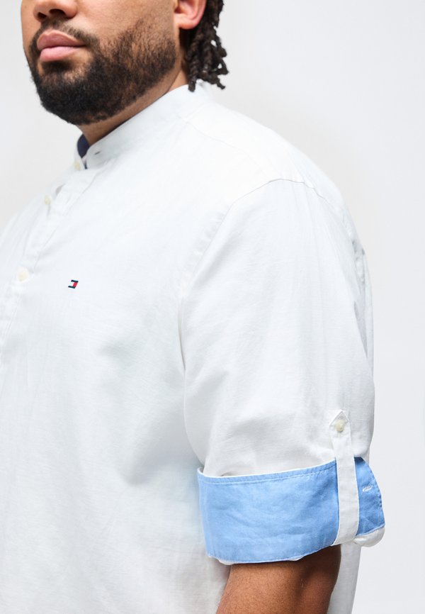 Tommy Hilfiger PLUS REGULAR FIT LINEN BLEND GRANDAD COLLAR SHIRT