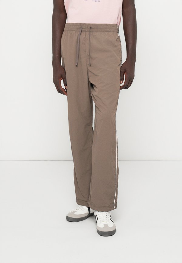 Hollister Co. BAGGY TRACK
