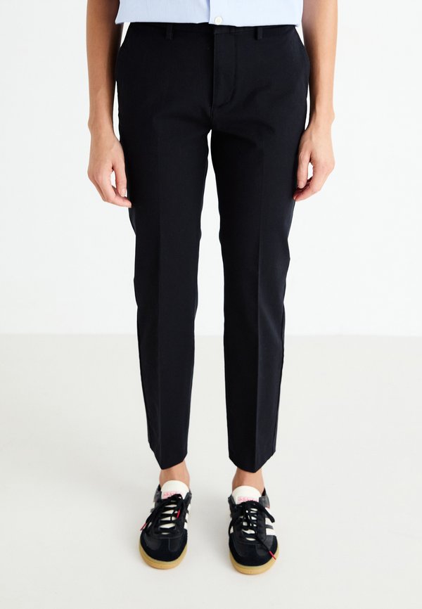 DOCKERS COLLINS TROUSER SCULPT