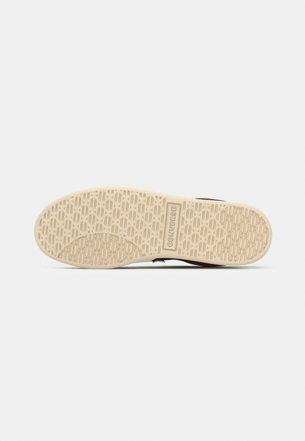 Converse ALL STAR CLASSIC TRAINER UNISEX