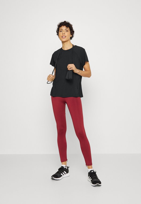Athleta ULTIMATE TRAIN TEE