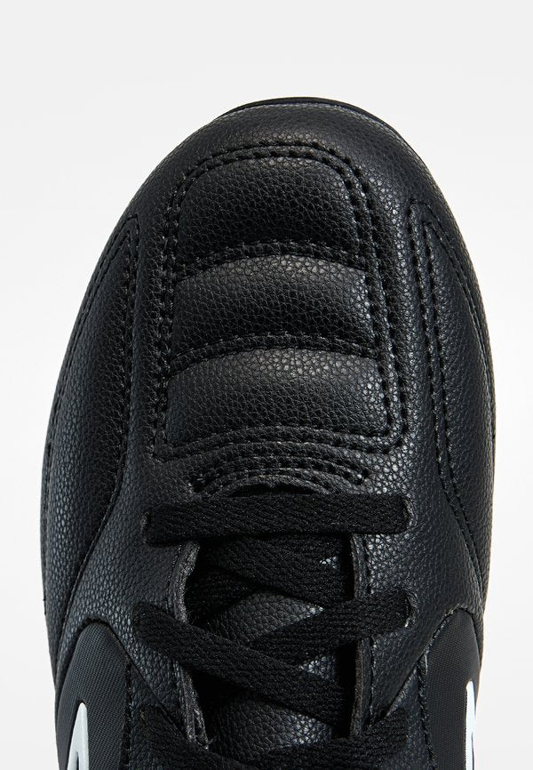 Umbro CLASSICO XIII