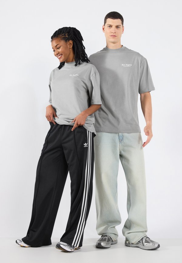 YOURTURN by Zalando REGULAR FIT GRAPHIC