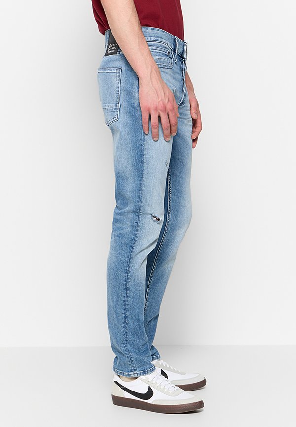 Denham RAZOR