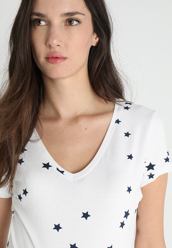 LOVE2WAIT SHIRT STARS