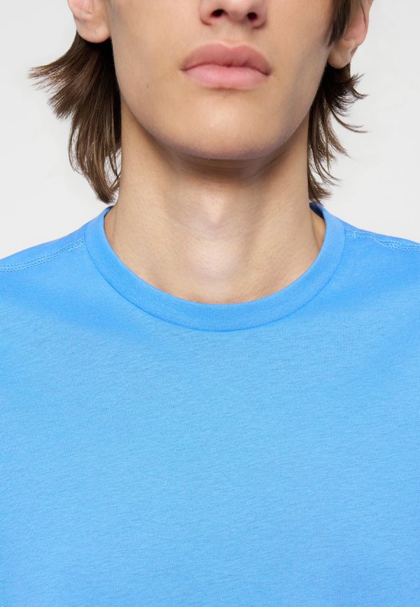 EA7 Emporio Armani T-SHIRT