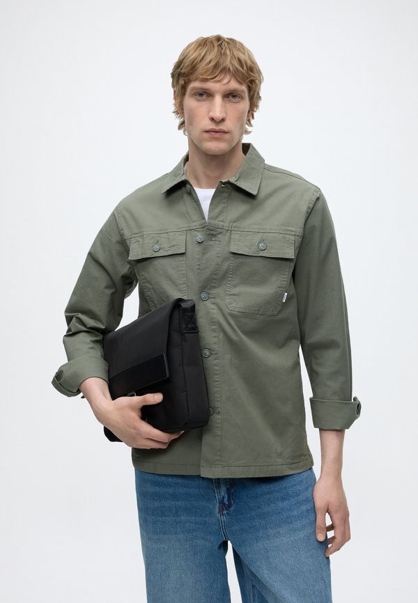 Lindbergh RIP STOP OVERSHIRT