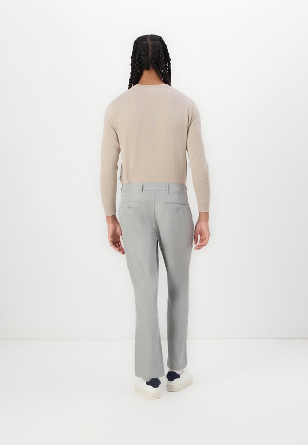 Abercrombie & Fitch A&F Go-To Athletic Fit Pant