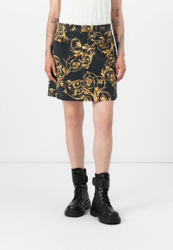Versace Jeans Couture