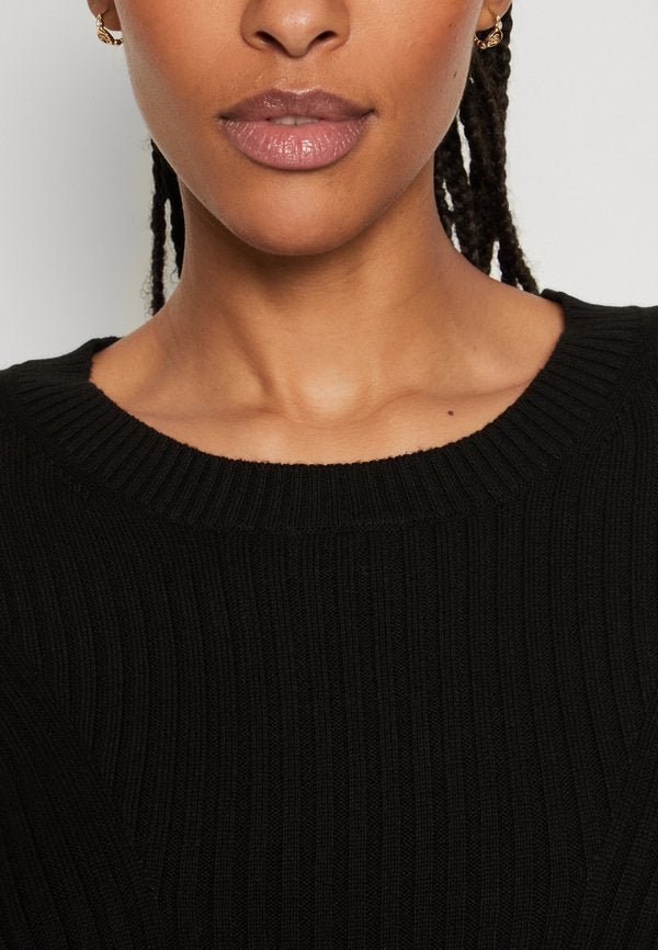 GAP CREW NECK DRESS