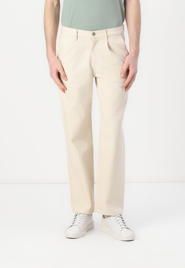 Selected SLH220 LOOSE KOBE