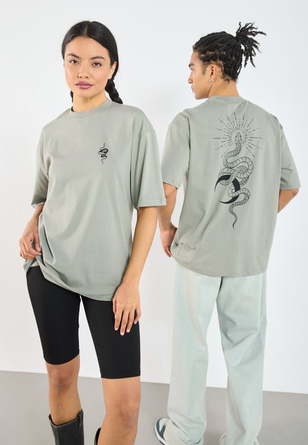 YOURTURN by Zalando REGULAR FIT