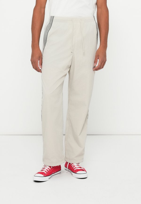 Hollister Co. BAGGY TRACK PANT