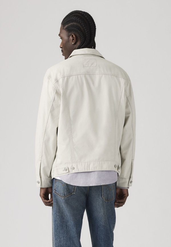 Levi's® RELAXED FIT TRUCKER