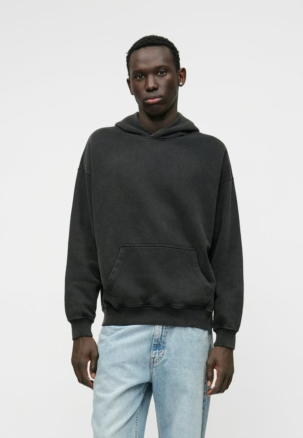 Abercrombie & Fitch ESSENTIAL