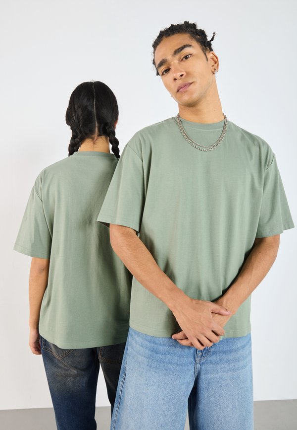 YOURTURN by Zalando UNISEX BOXY FIT