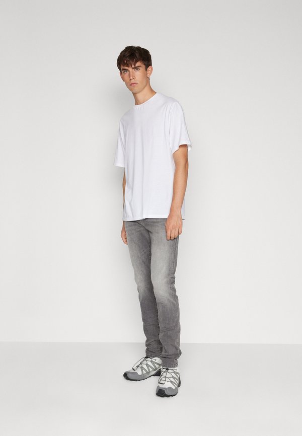 Diesel 2019 D-STRUKT