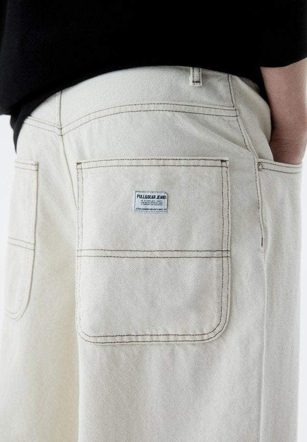 PULL&BEAR SKATER