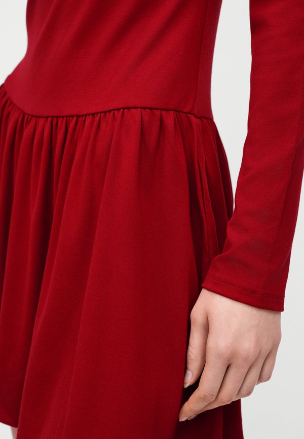 GAP DROPWAIST