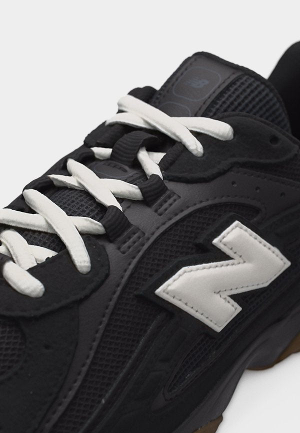 New Balance U204L UNISEX