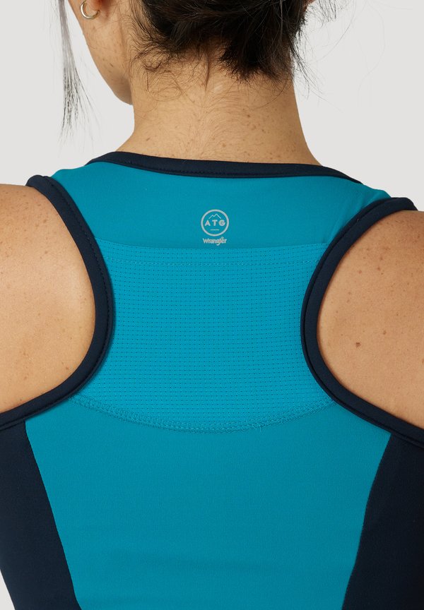 Wrangler ALL TERRAIN GEAR COMPRESSION TOP