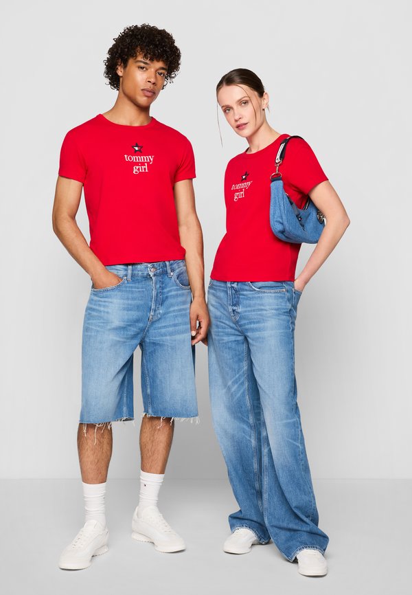 Tommy Jeans EXCLUSIVE TEE UNISEX