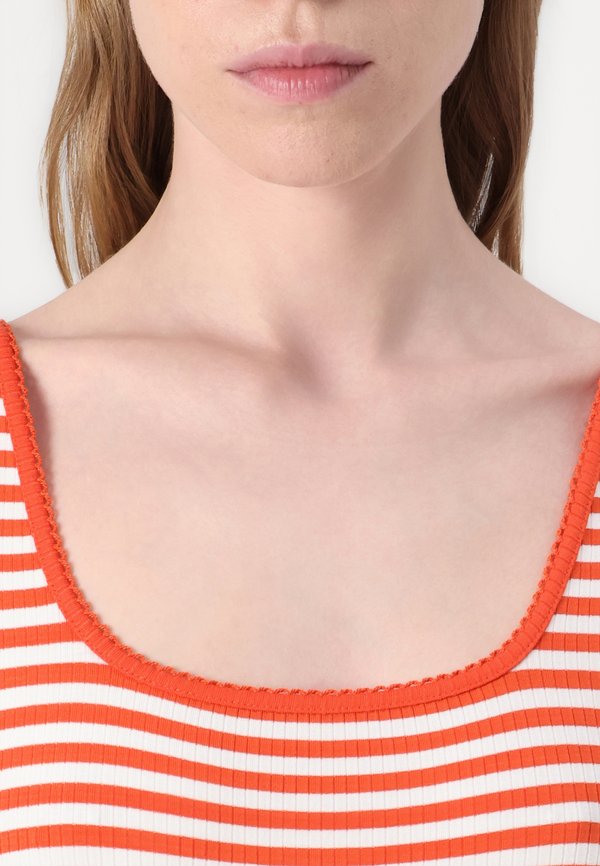 Tommy Hilfiger SLIM SQUARE TANK