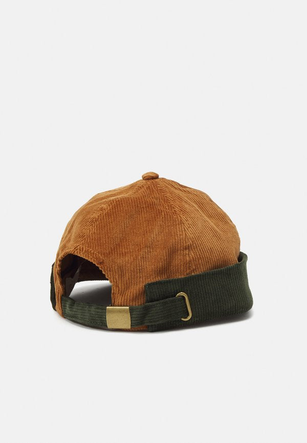 Pier One by Zalando