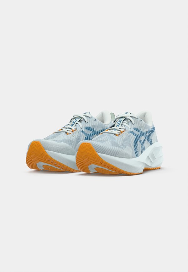ASICS NOVABLAST 5