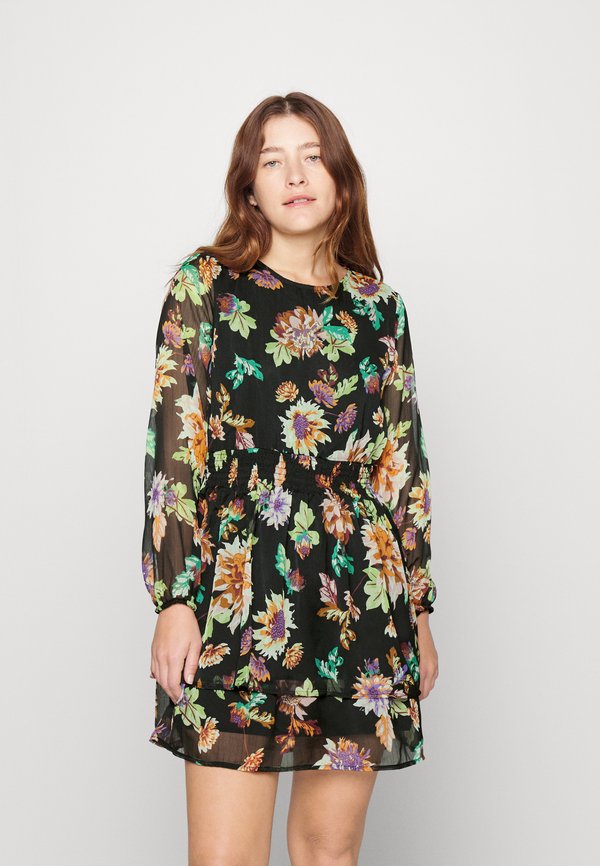 ONLY Petite ONLJAMILA SMOCK DRESS