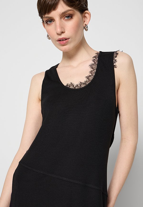 3.1 Phillip Lim