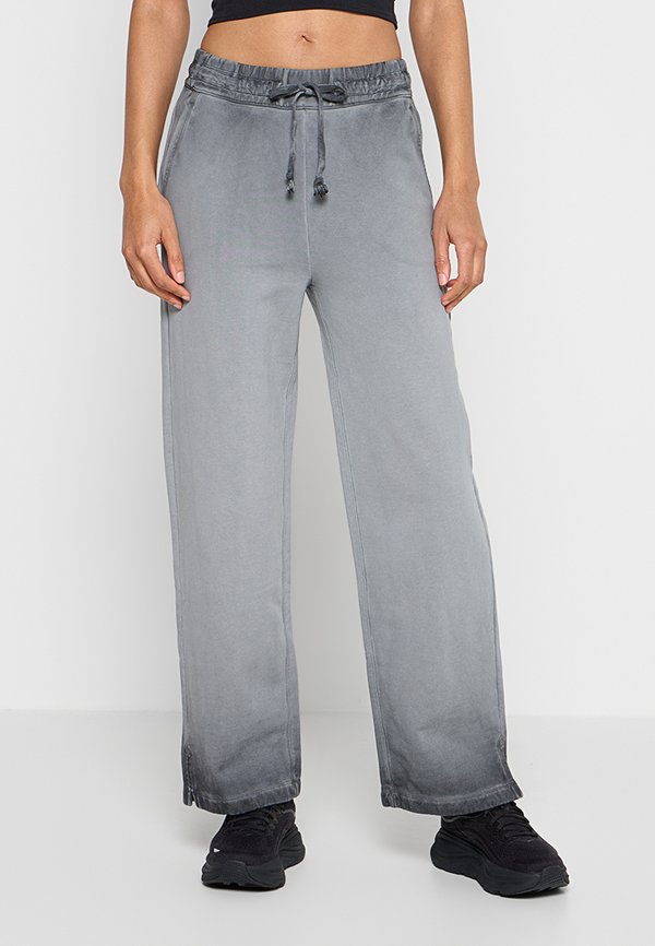 Champion REGULAR FIT
