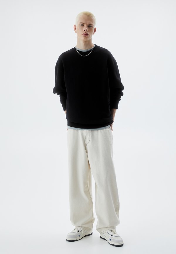 PULL&BEAR SKATER
